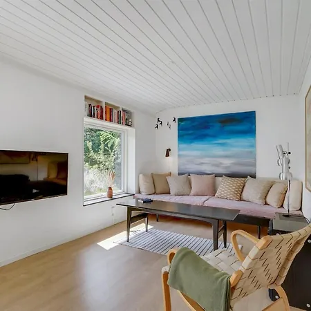 Fidelia - 800m From The Sea By Interhome